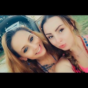 Meet your Posher, Lena